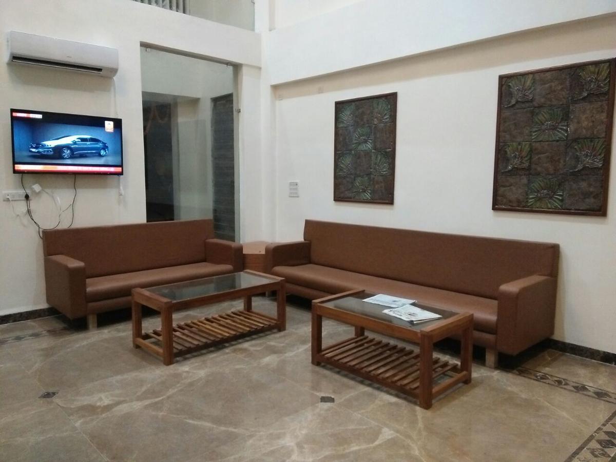 מלון Rewa Residency מראה חיצוני תמונה