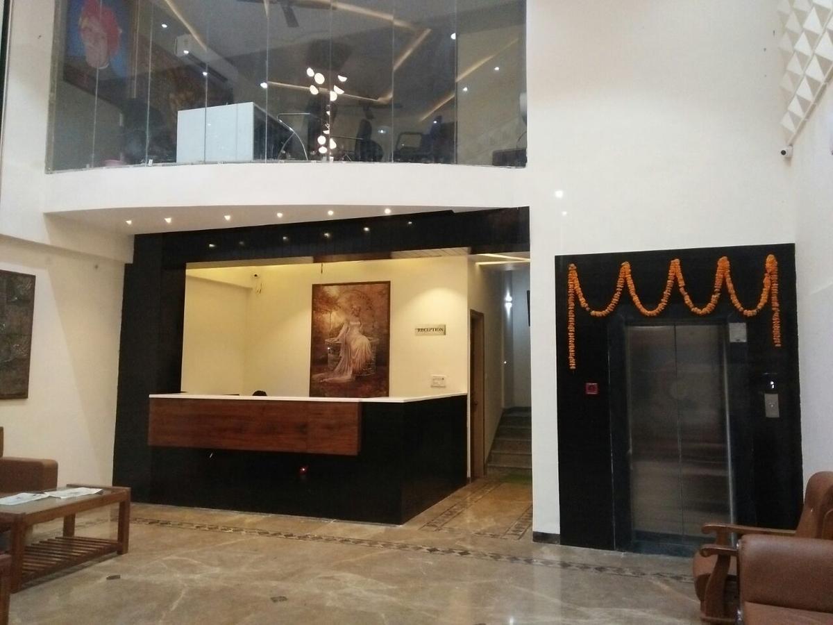 מלון Rewa Residency מראה חיצוני תמונה